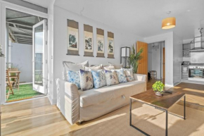 Eastern Suite - City centre, Free parking and Balcony